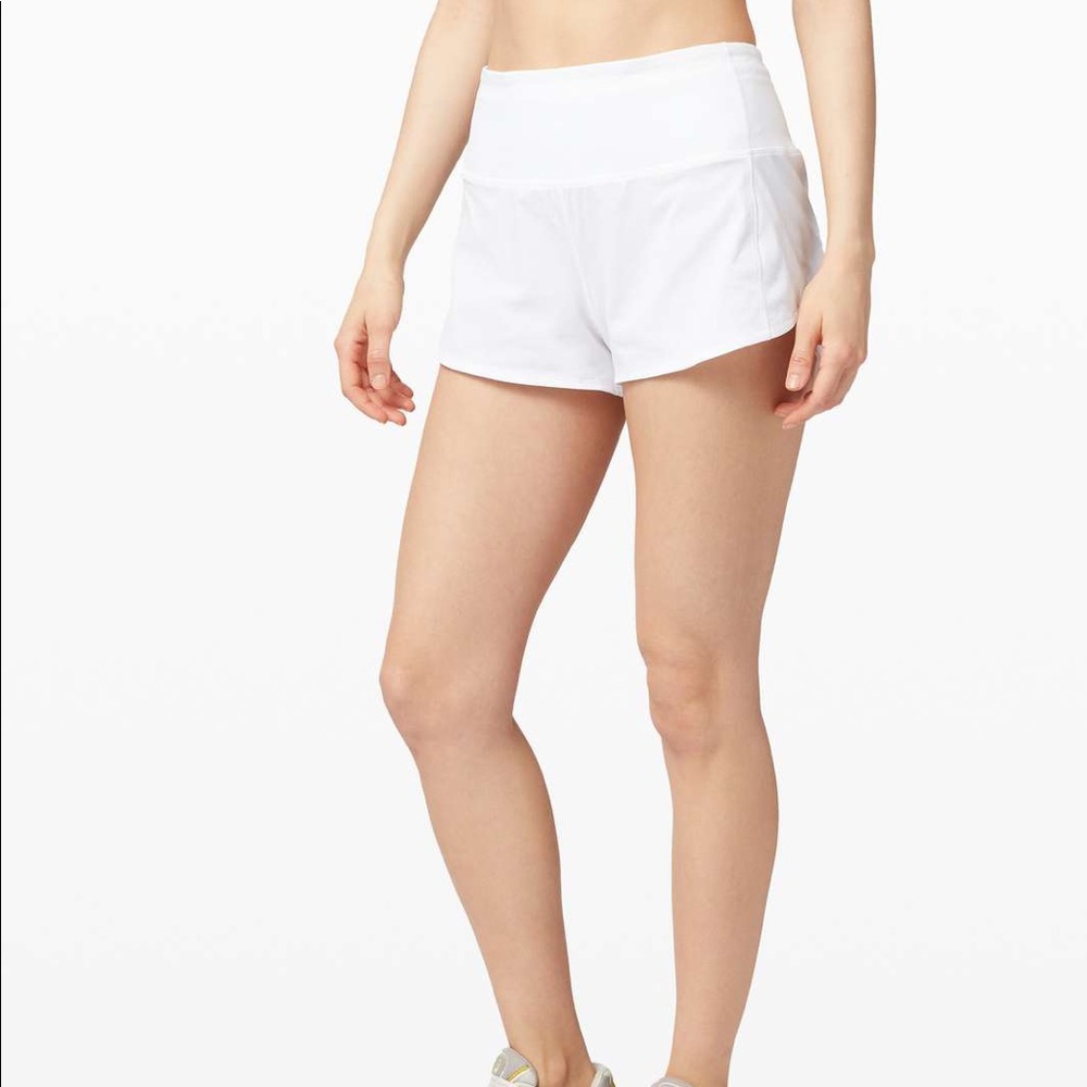 lululemon speed ups white 2.5” high rise size 2